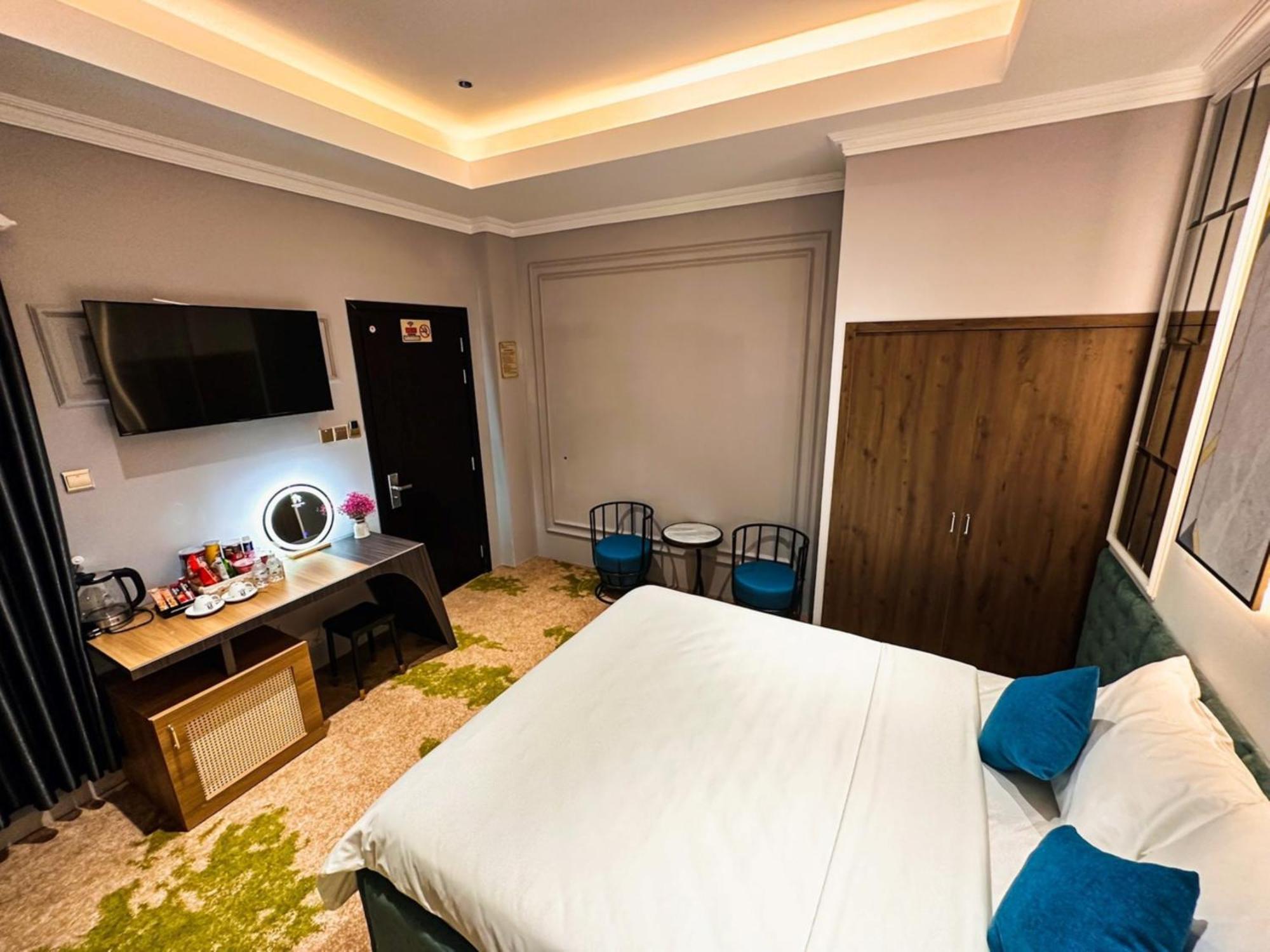 Phuoc Hung 3 Hotel Vĩnh Long Eksteriør bilde